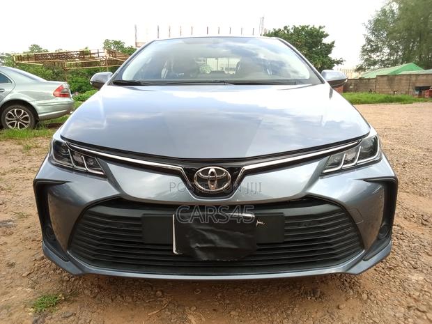 Toyota Corolla 2022 Gray
