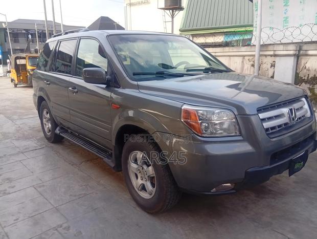 Honda Pilot 2008 Gray