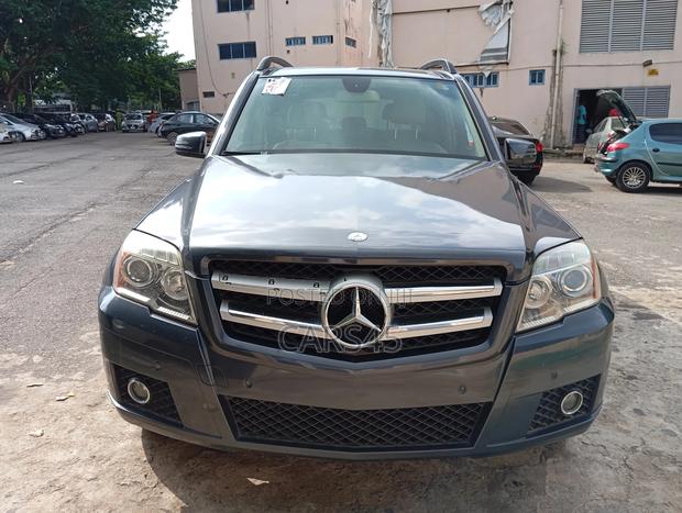 Mercedes-Benz GLK-Class 2010 Gray