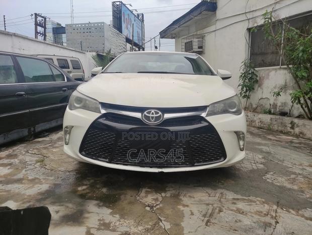Toyota Camry 2015 White