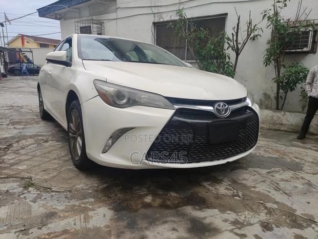 Toyota Camry 2015 White