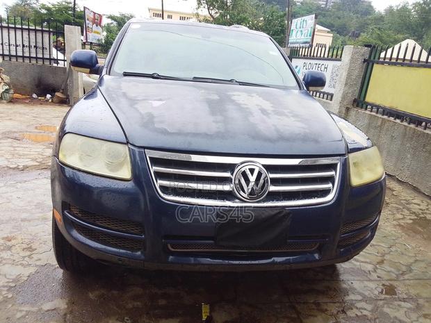 Volkswagen Touareg 2006 Blue