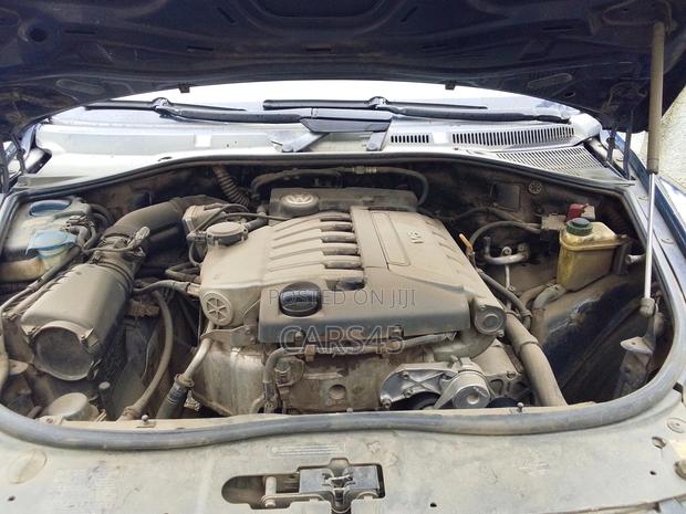 Volkswagen Touareg 2006 Blue