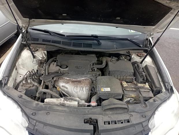 Toyota Camry 2016 White