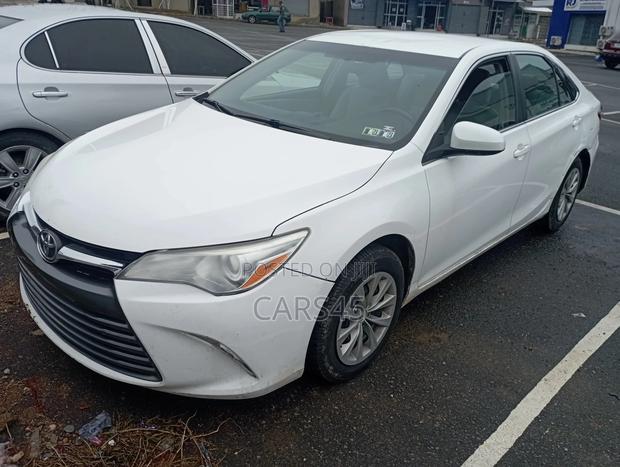 Toyota Camry 2016 White