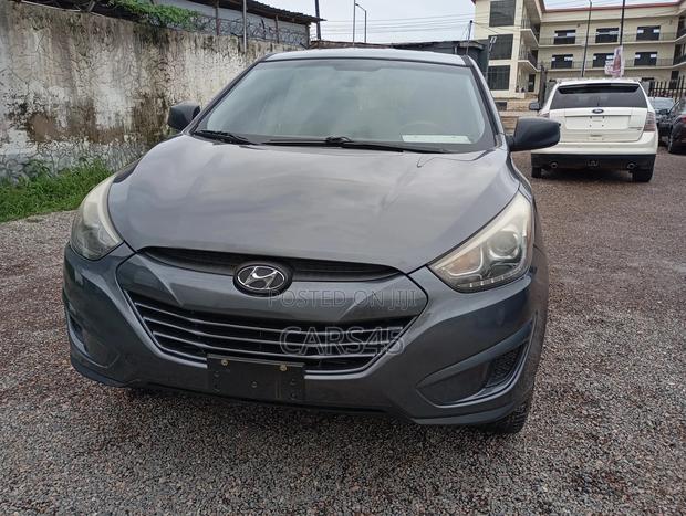 Hyundai Tucson SE AWD 2015 Gray