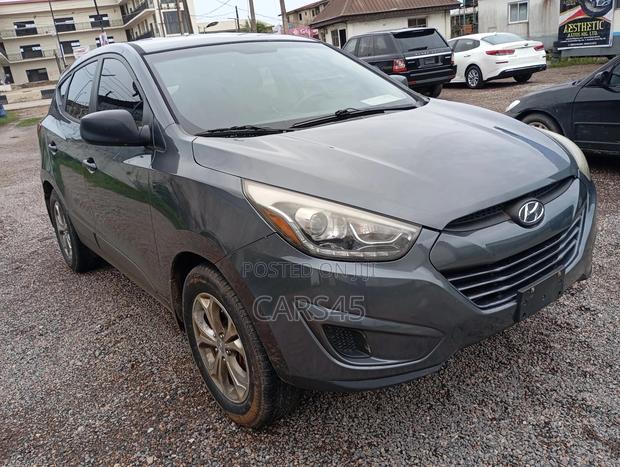 Hyundai Tucson SE AWD 2015 Gray