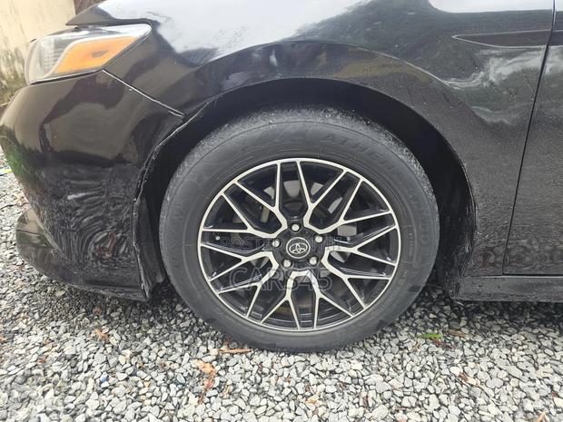 Toyota Camry 2018 Black