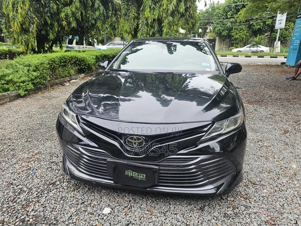 Toyota Camry 2018 Black