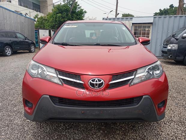 Toyota RAV4 2014 Red