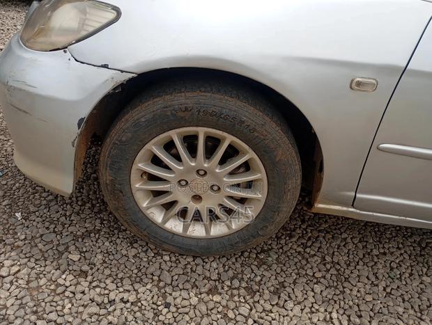 Honda Civic 2004 Silver