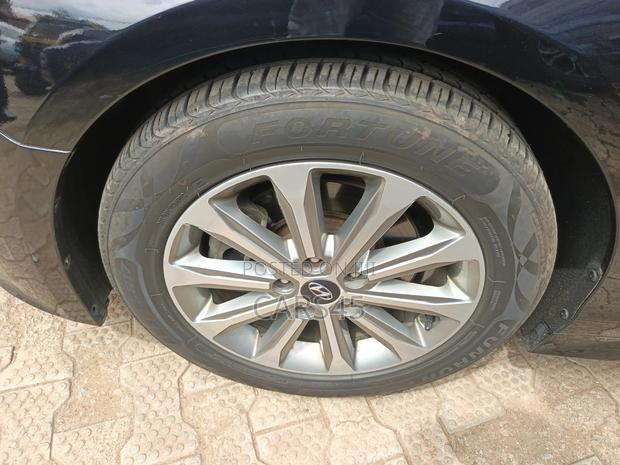 Hyundai Sonata 2016 Black