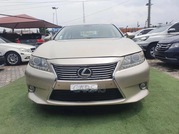 Lexus ES 2013 Gold