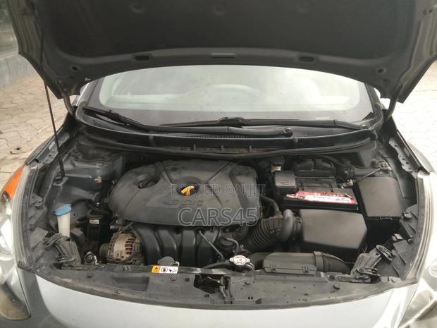 Hyundai Elantra 2017 Gray