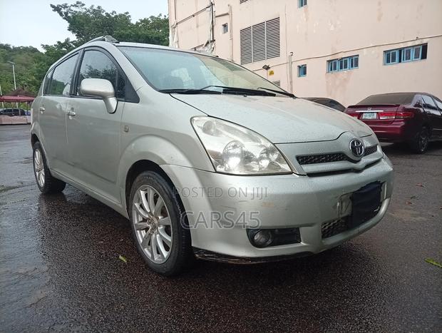 Toyota Corolla Verso 2008 Silver