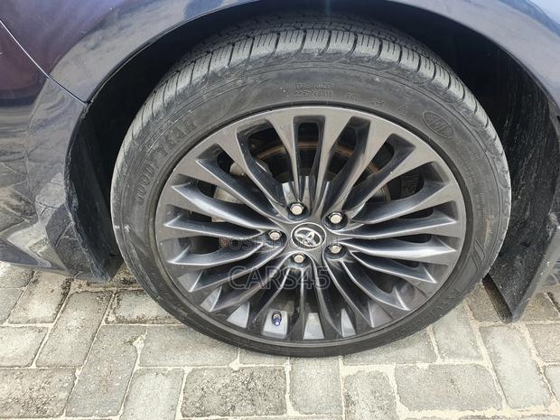 Toyota Avalon 2017 Blue