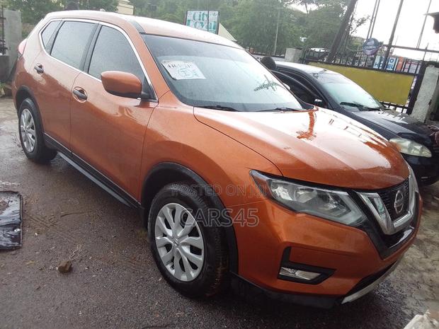 Nissan Rogue 2017 Orange
