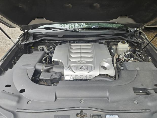 Lexus LX 2020 Silver