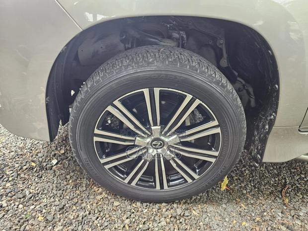 Lexus LX 2020 Silver