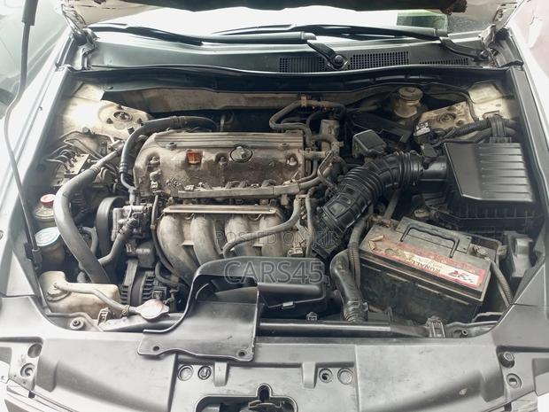Honda Accord 2010 White