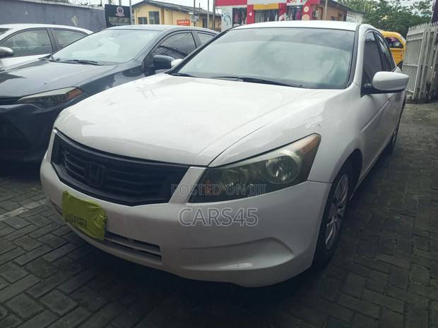 Honda Accord 2010 White