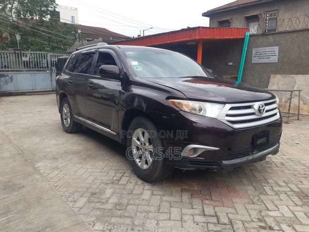 Toyota Highlander 2011 Burgandy