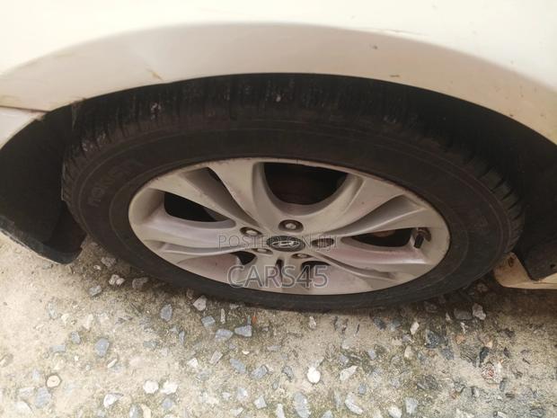 Hyundai Sonata 2011 White