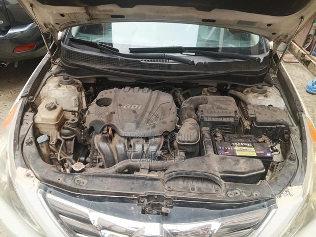 Hyundai Sonata 2011 White