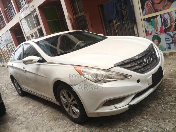 Hyundai Sonata 2011 White