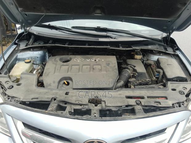 Toyota Corolla 2012 Blue