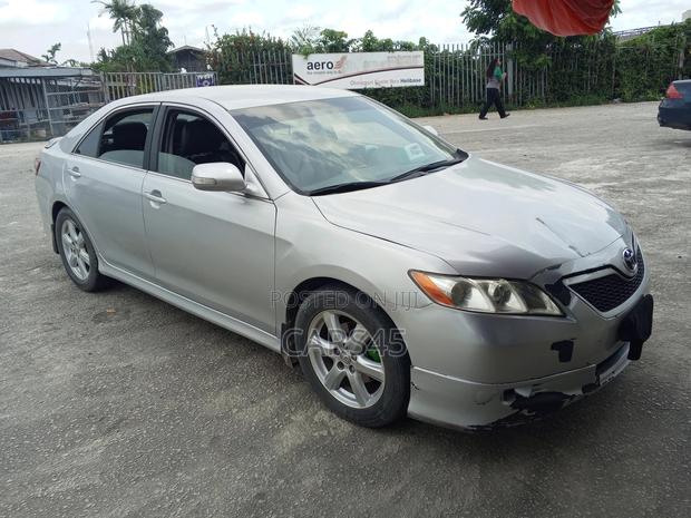Toyota Camry SE 4dr Sedan (2.4L 4cyl 5A) 2007 Silver