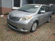 Toyota Sienna 2014 Silver for sale