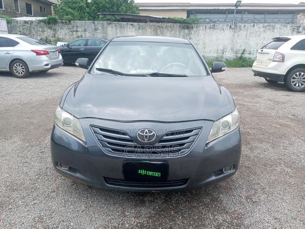 Toyota Camry 2009 Gray