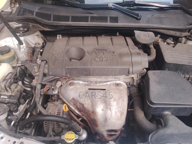 Toyota Camry 2010 Silver