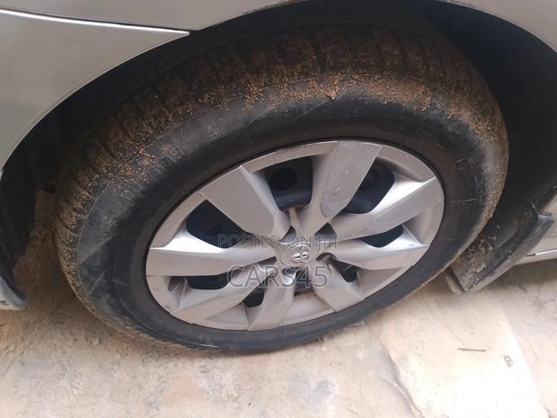 Toyota Camry 2010 Silver