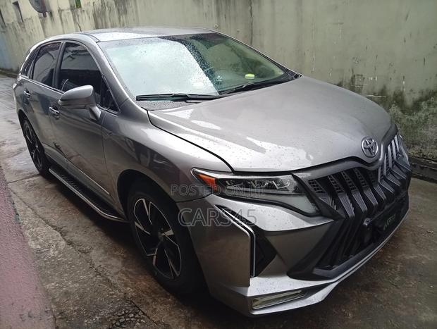 Toyota Venza 2010 Gray
