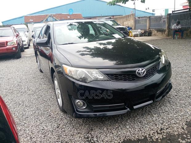 Toyota Camry 2012 Black
