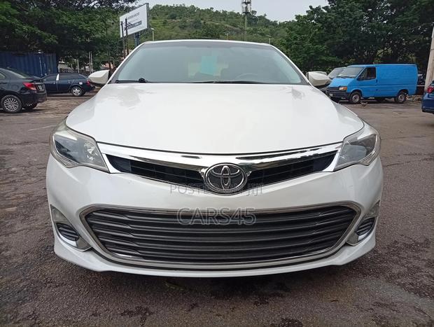 Toyota Avalon 2015 White