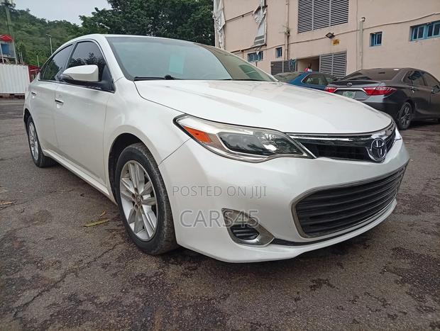 Toyota Avalon 2015 White