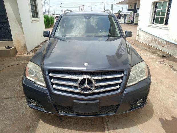 Mercedes-Benz GLK-Class 2010 Gray