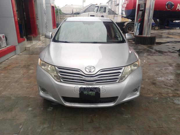 Toyota Venza 2011 Silver