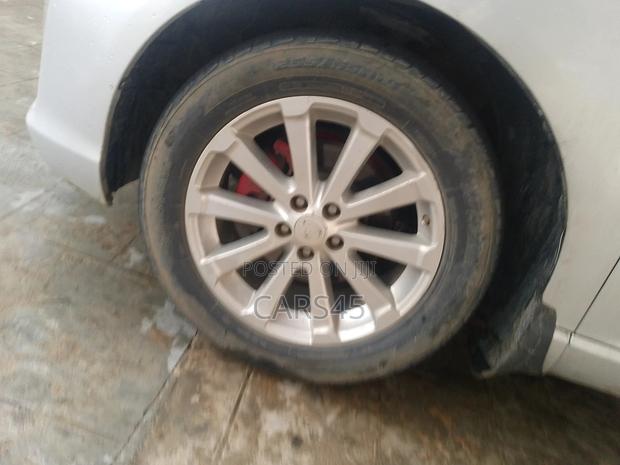 Toyota Venza 2011 Silver