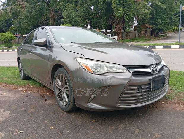 Toyota Camry 2015 Gray