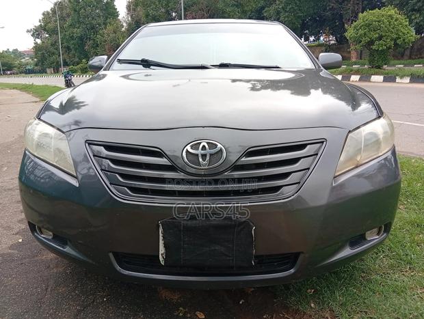 Toyota Camry 2007 Gray