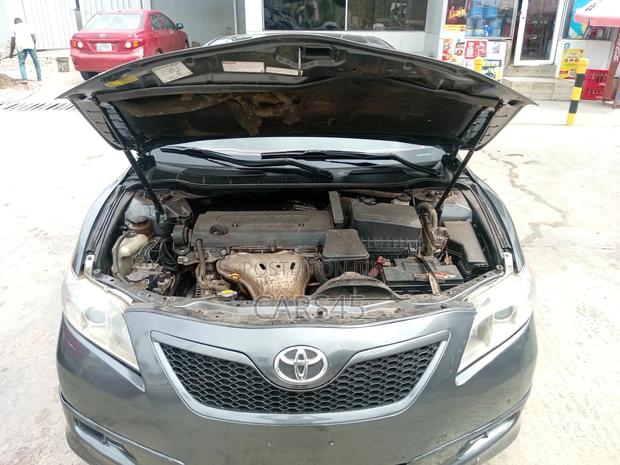 Toyota Camry 2008 Gray