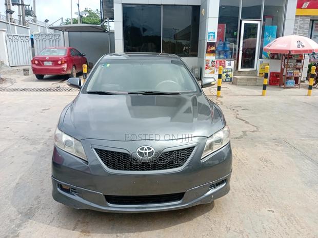 Toyota Camry 2008 Gray