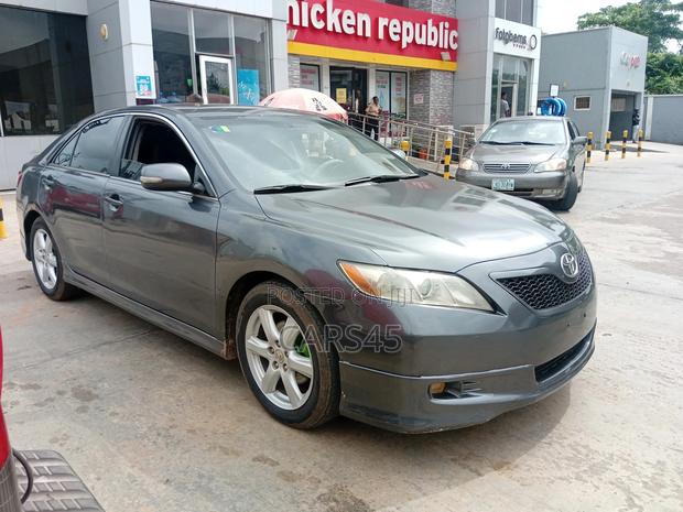 Toyota Camry 2008 Gray