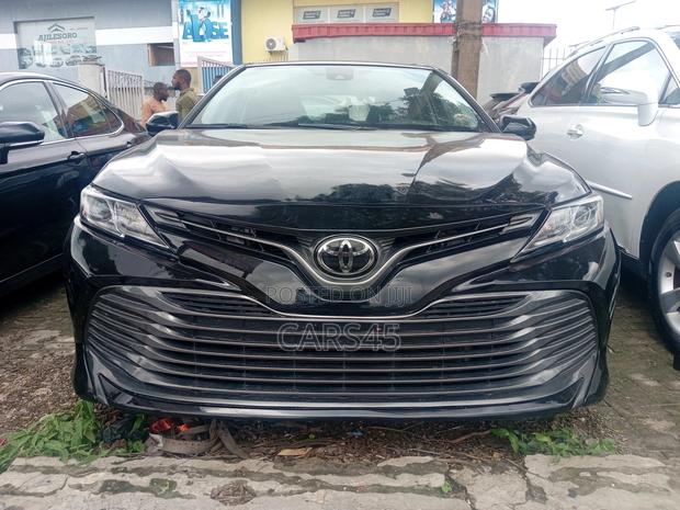 Toyota Camry 2019 Black