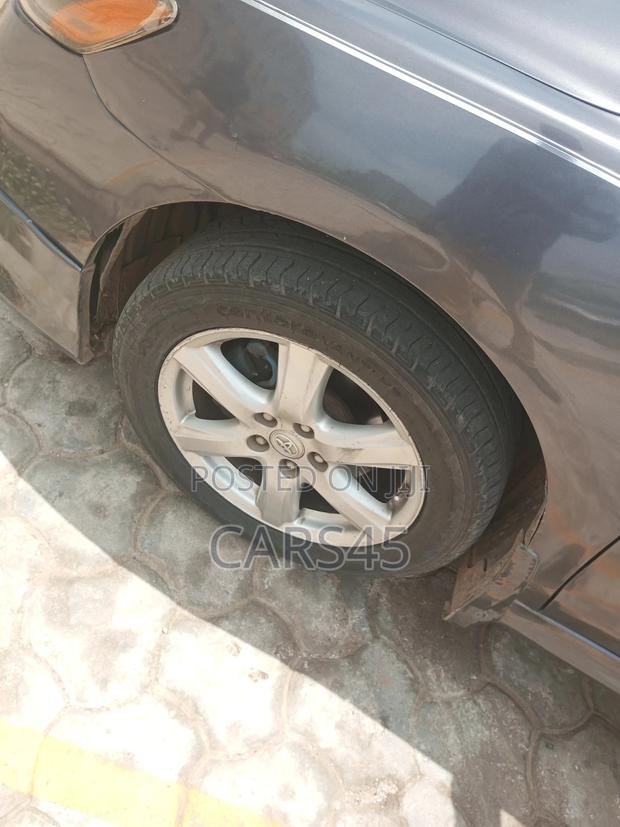 Toyota Camry 2009 Gray