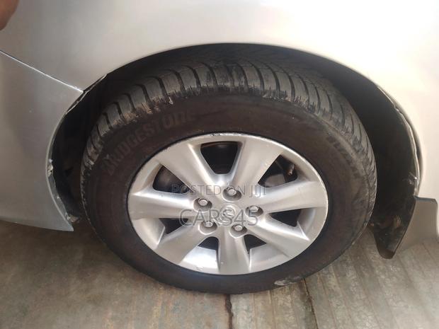 Toyota Corolla 2010 Silver